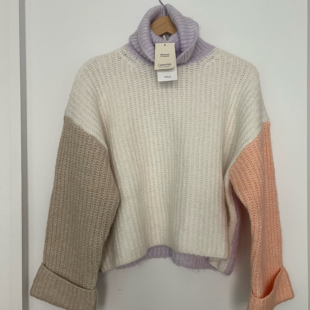 NEW W/ TAG Mango Turtleneck Knitted Sweater - Size M